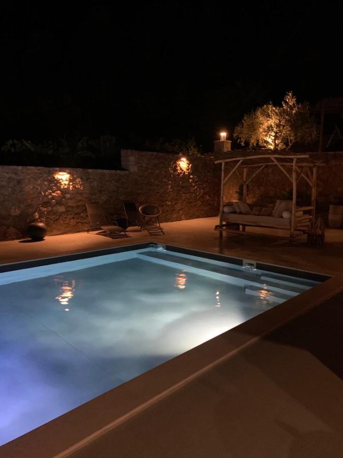 Three Dots Boutique Villa *