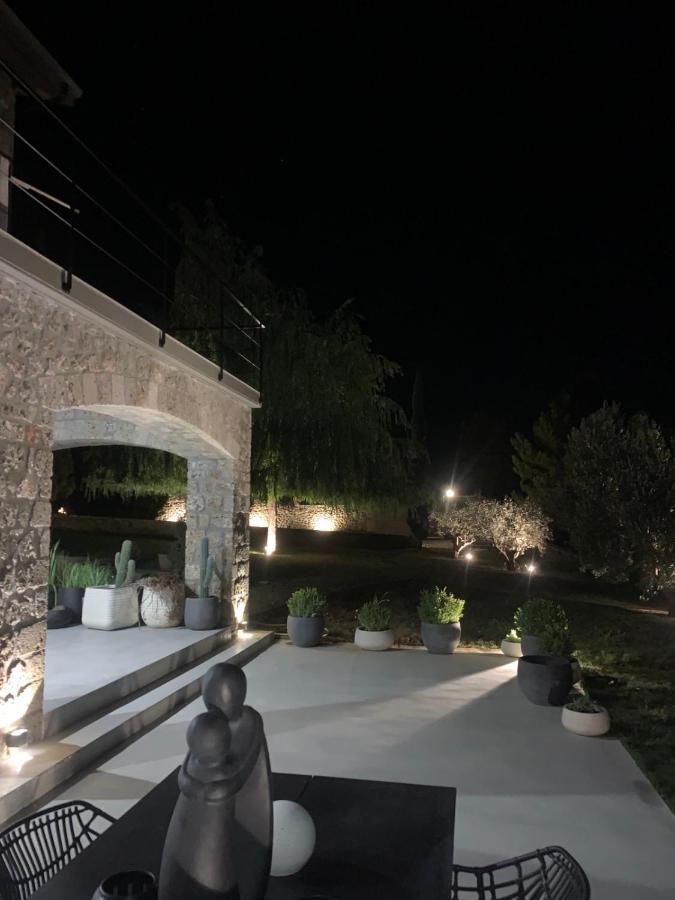 Villa Three Dots Boutique Souli