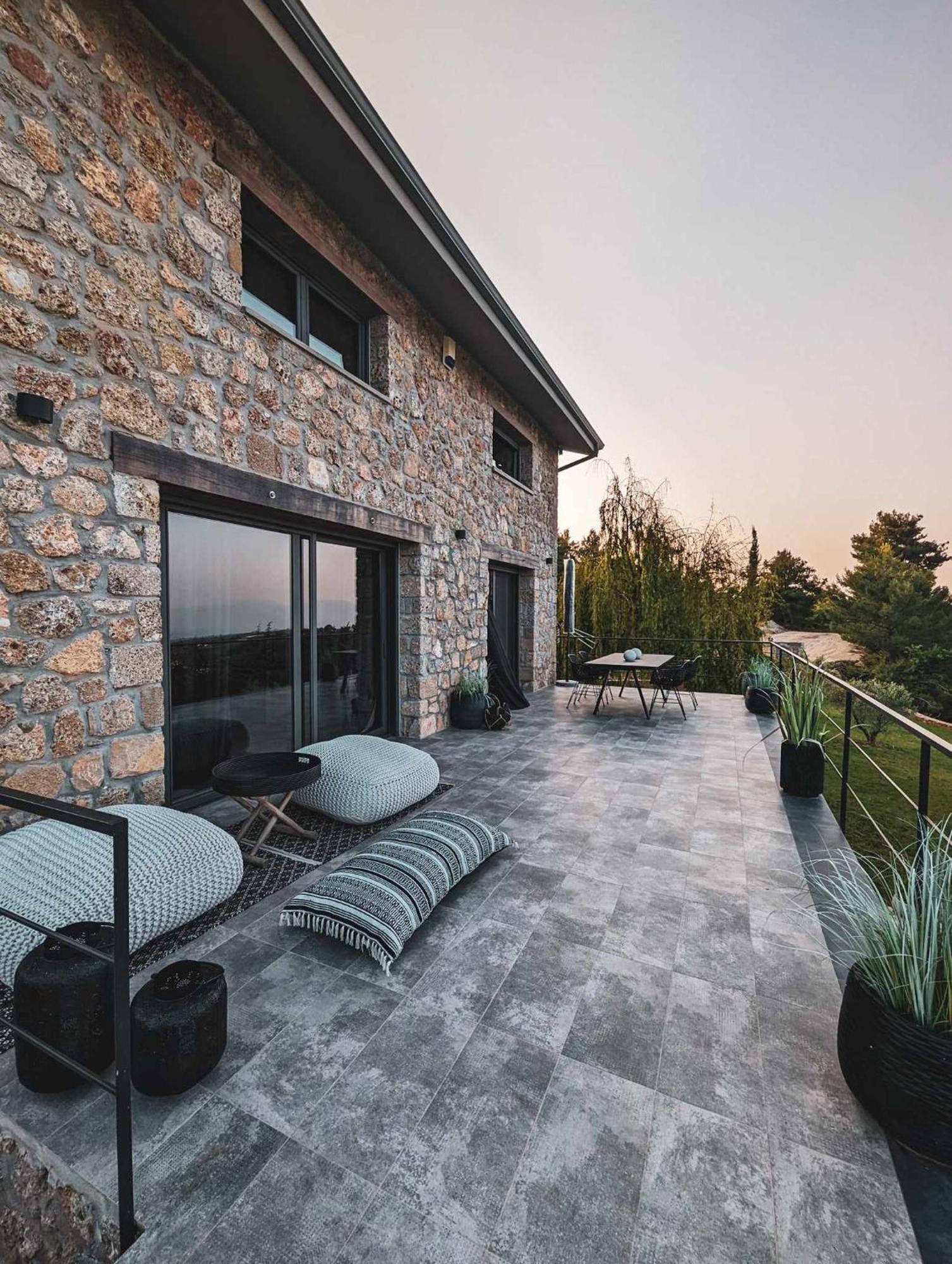 Three Dots Boutique Villa Souli